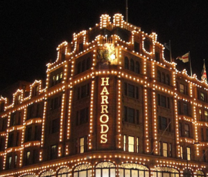 Harrods_department_store_at_night_in_November_2011 – copie